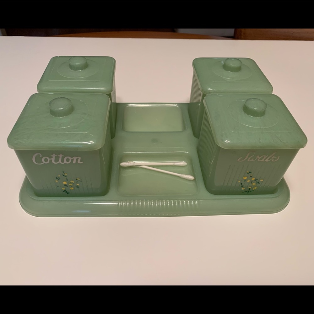 Vintage Clarolyte baby vanity set.